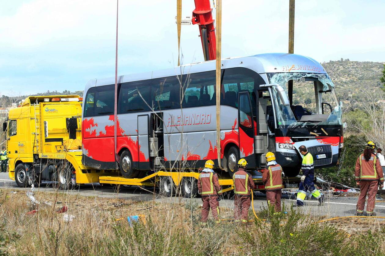 Drame à Tata : Un autocar emporté par les crues, bilan provisoire de 2 morts et 14 disparus